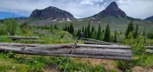 LEKI Makalu FX Carbon with mountains 
